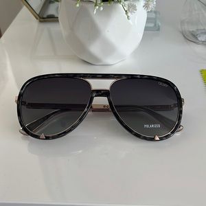 QUAY Sunglasses